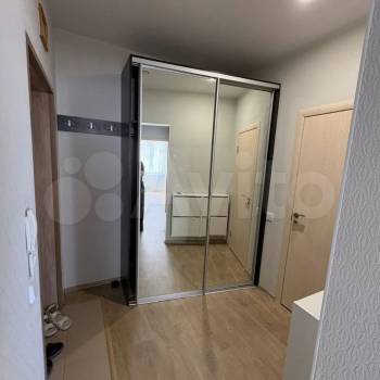 Сдается 1-комнатная квартира, 38 м²