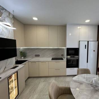 Продается 2-х комнатная квартира, 60 м²