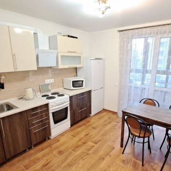 Сдается 1-комнатная квартира, 39 м²