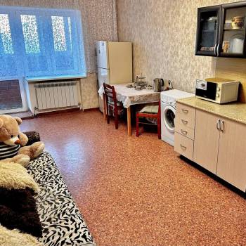 Сдается 1-комнатная квартира, 52 м²