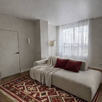 Сдается 1-комнатная квартира, 55 м²