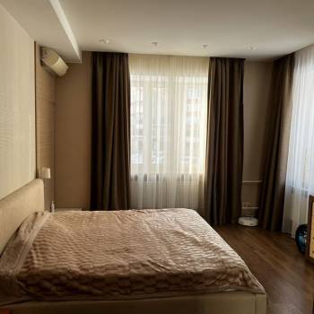 Сдается Многокомнатная квартира, 100 м²
