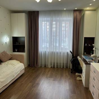 Сдается Многокомнатная квартира, 100 м²