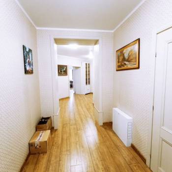 Продается 3-х комнатная квартира, 127,9 м²
