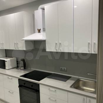 Сдается 1-комнатная квартира, 43 м²