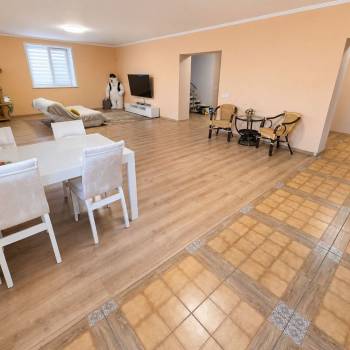 Продается Дом, 391 м²