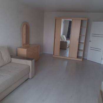 Сдается 1-комнатная квартира, 43 м²