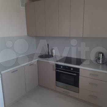 Сдается 1-комнатная квартира, 43 м²