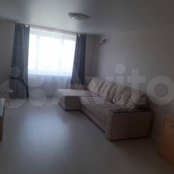 Сдается 1-комнатная квартира, 43 м²
