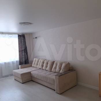 Сдается 1-комнатная квартира, 43 м²