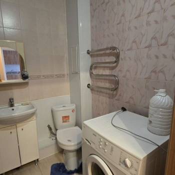 Сдается 1-комнатная квартира, 48 м²