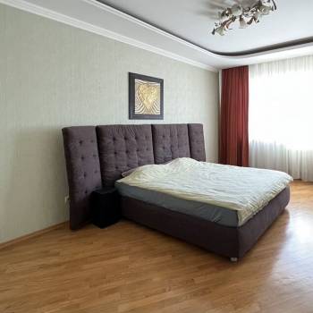 Продается 2-х комнатная квартира, 83 м²