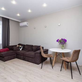 Сдается 1-комнатная квартира, 43 м²
