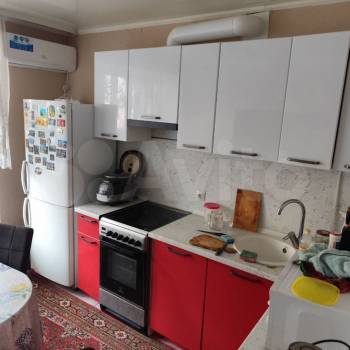 Продается 1-комнатная квартира, 42 м²