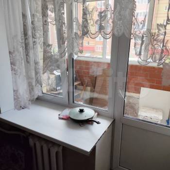 Продается 1-комнатная квартира, 42 м²