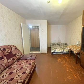 Продается 1-комнатная квартира, 37 м²