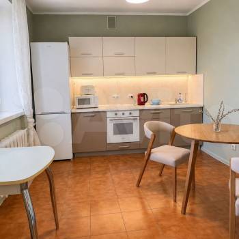 Продается 2-х комнатная квартира, 79,8 м²