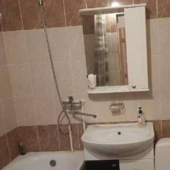 Сдается 1-комнатная квартира, 42 м²