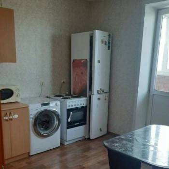 Сдается 1-комнатная квартира, 42 м²