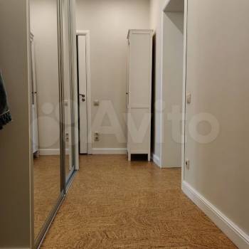 Продается 1-комнатная квартира, 51 м²