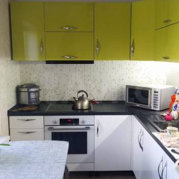 Продается 3-х комнатная квартира, 57 м²