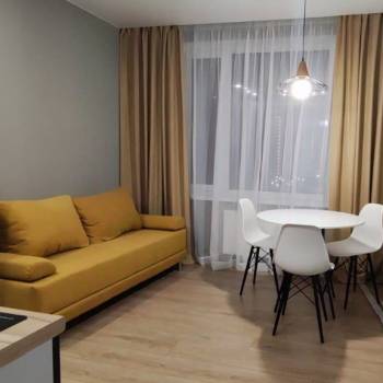 Сдается 1-комнатная квартира, 38 м²