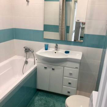 Сдается 1-комнатная квартира, 42 м²