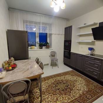 Сдается 2-х комнатная квартира, 64 м²