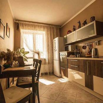 Сдается 1-комнатная квартира, 40 м²