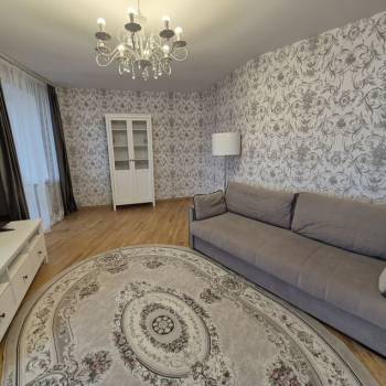 Сдается Многокомнатная квартира, 79,8 м²