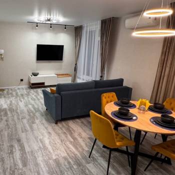 Сдается 2-х комнатная квартира, 65 м²