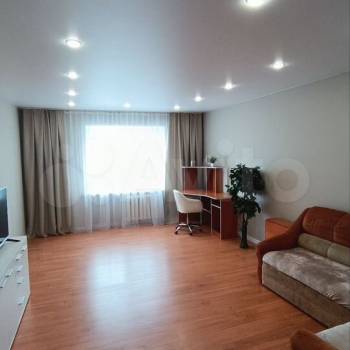 Сдается 2-х комнатная квартира, 70 м²