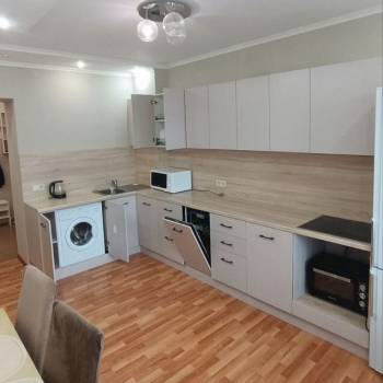 Сдается 2-х комнатная квартира, 70 м²