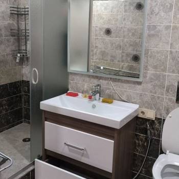 Сдается 1-комнатная квартира, 55 м²