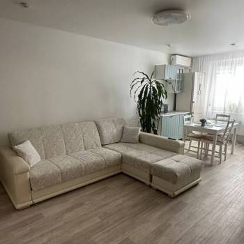 Сдается 1-комнатная квартира, 43,5 м²