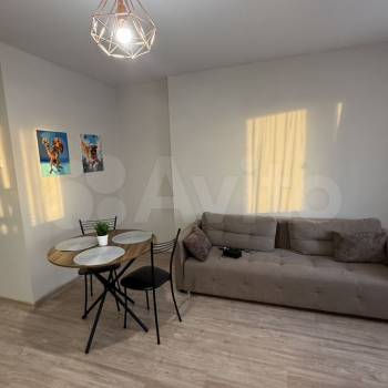 Сдается 1-комнатная квартира, 42 м²