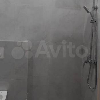 Продается 1-комнатная квартира, 42 м²