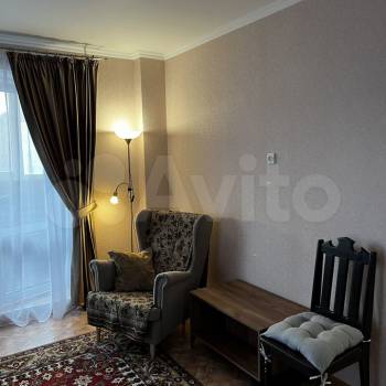 Сдается 1-комнатная квартира, 55,9 м²