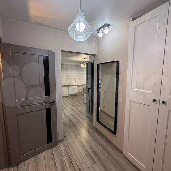 Продается 1-комнатная квартира, 38 м²