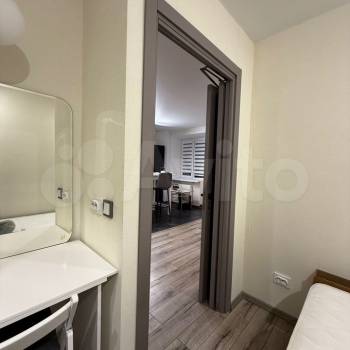 Продается 1-комнатная квартира, 38 м²