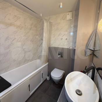 Продается 1-комнатная квартира, 38 м²