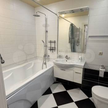 Сдается 2-х комнатная квартира, 63 м²
