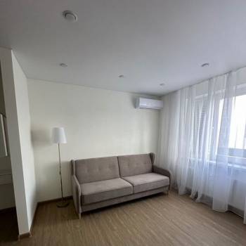 Сдается 1-комнатная квартира, 41 м²