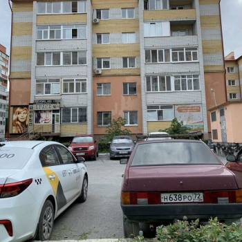 Продается 1-комнатная квартира, 32 м²