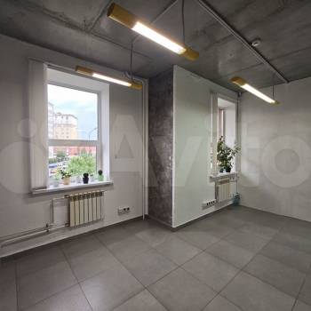 Сдается Нежилое помещение, 240 м²