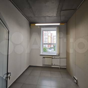 Сдается Нежилое помещение, 240 м²