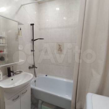 Продается 1-комнатная квартира, 42,2 м²