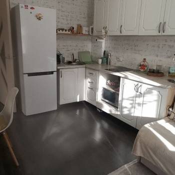 Продается 1-комнатная квартира, 42,2 м²