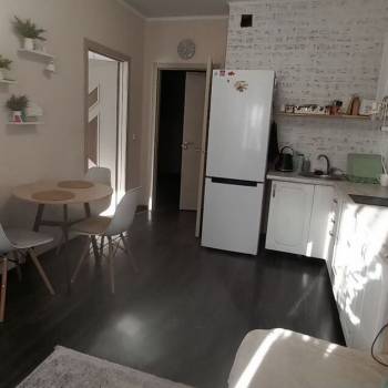 Продается 1-комнатная квартира, 42,2 м²
