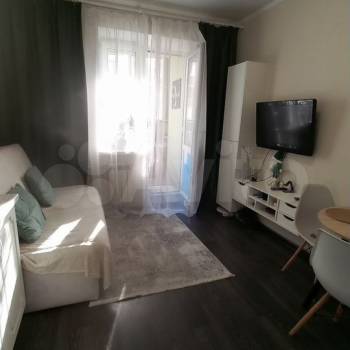 Продается 1-комнатная квартира, 42,2 м²